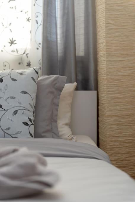 דירות בודפשט Spacious And Bright Flat Between Airport & Center מראה חיצוני תמונה