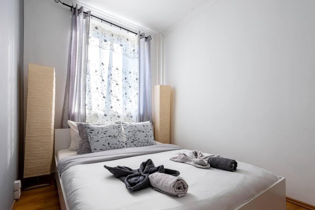 דירות בודפשט Spacious And Bright Flat Between Airport & Center מראה חיצוני תמונה